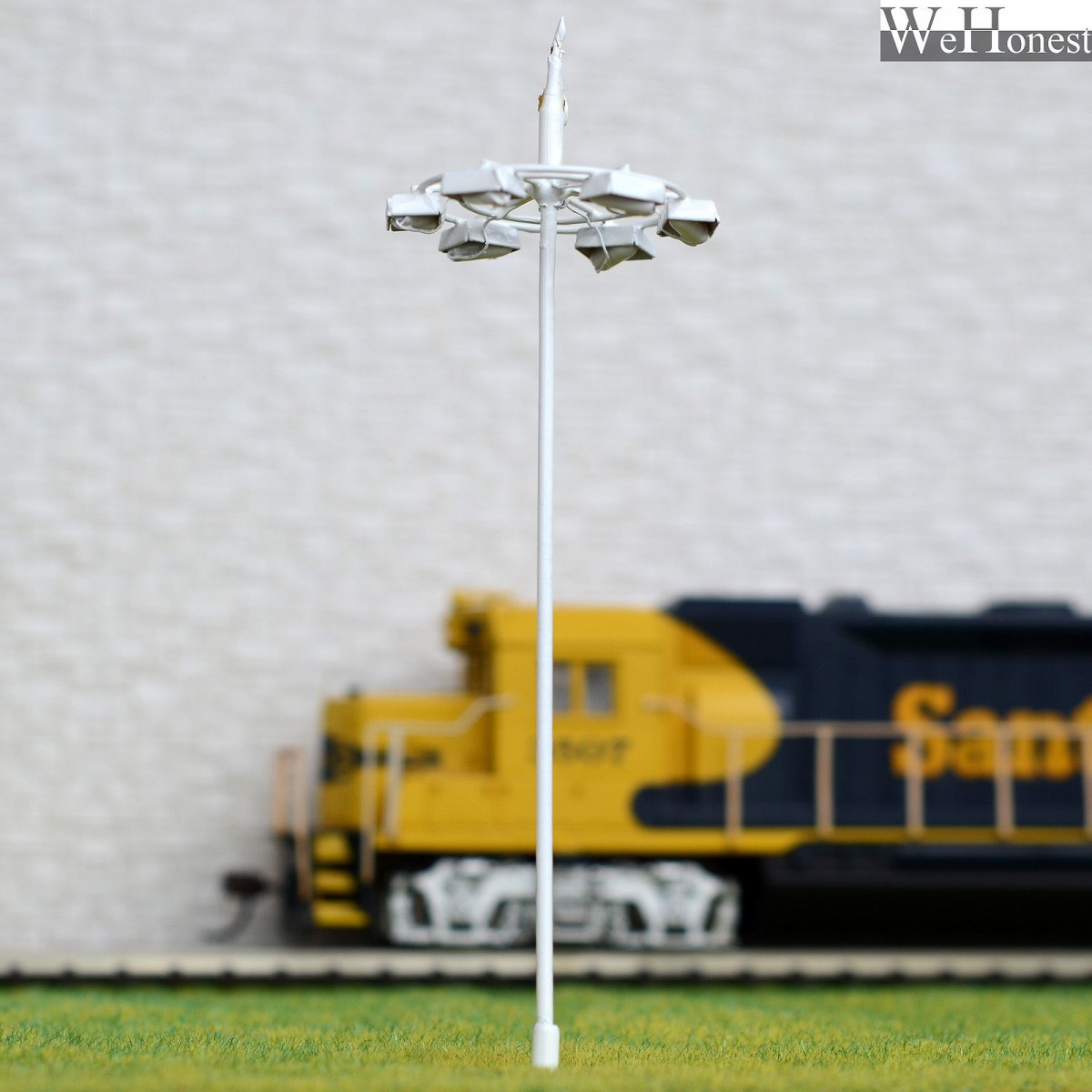 1 x OO or HO scale Model Lamp Plaza Lamppost Street Light layout Scenery